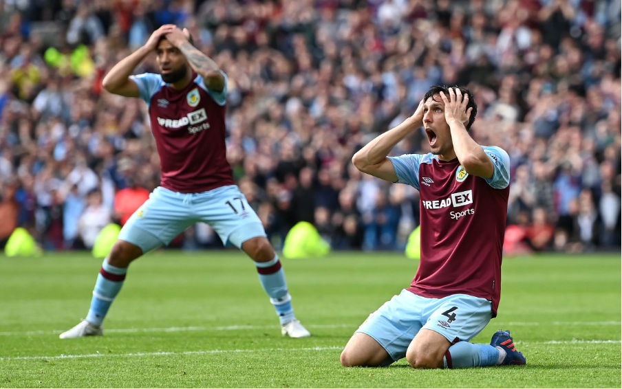 Nhận định Burnley vs Tottenham